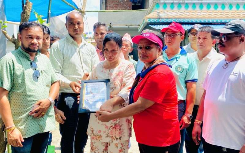 स्वर्गीय  लिम्बुको परिवारलाई आर्थिक सहयोग