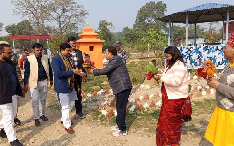 मित्रराष्ट्र भारत सरकारका पूर्व केन्द्रीय गृह राज्यमन्त्री अजय कुमार मिश्र (टेनी महाराज ) द्वारा माँ शक्ति स्वारुपा देबि माताको आश्रममा दर्शन तथा तस्बिर