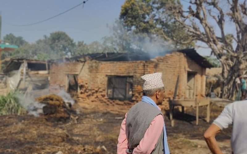 भजनीमा आगलागीबाट लाखौंको क्षति