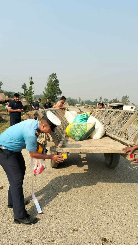 सडक सुरक्षा जाँच तीव्र, रिफ्लेक्टर जडान अभियान सञ्चालन