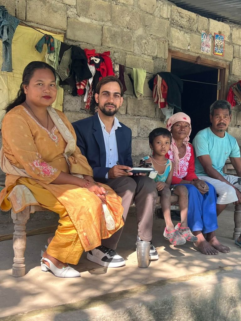 रसुवा बाढीमा बेपत्ता जोशिपुरका ९ जनाका परिवारको पीडा : बालबालिकाको शिक्षामा सहयोग गर्ने लोकेश जोशीको प्रतिबद्धता